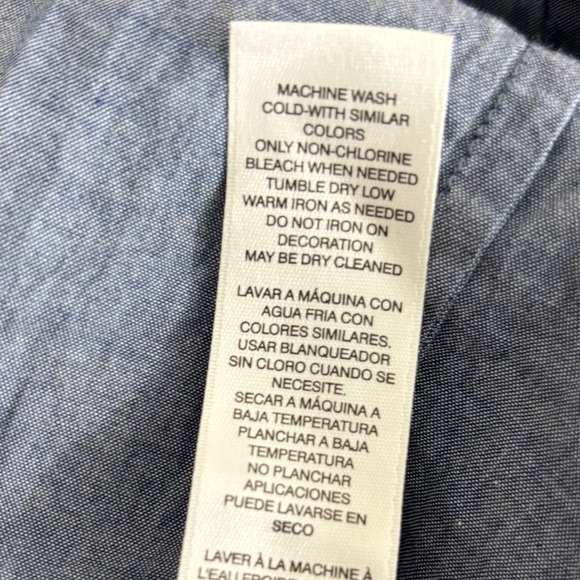 Chico’s 100% Cotton Chambray Embroidered Sequins Coastal Long Sleeves Size 2 - Picture 16 of 16